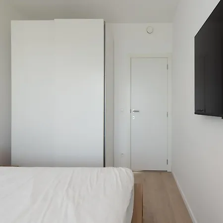 In With Sea Views Apartament